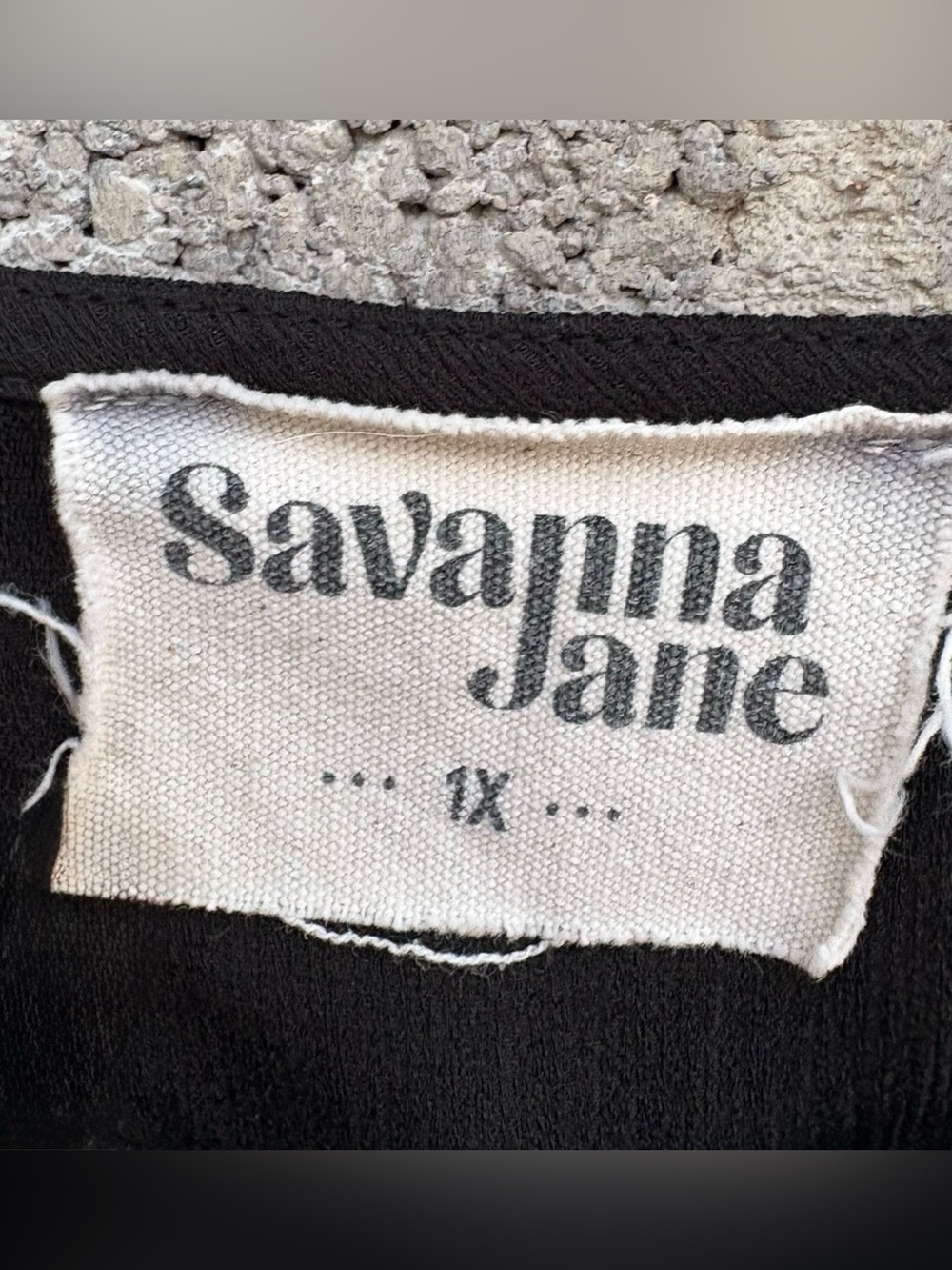Savanna Jane Top Women’s 1X Black Blouse Embroidered Floral Boho Artsy Flowy - Picture 4 of 9